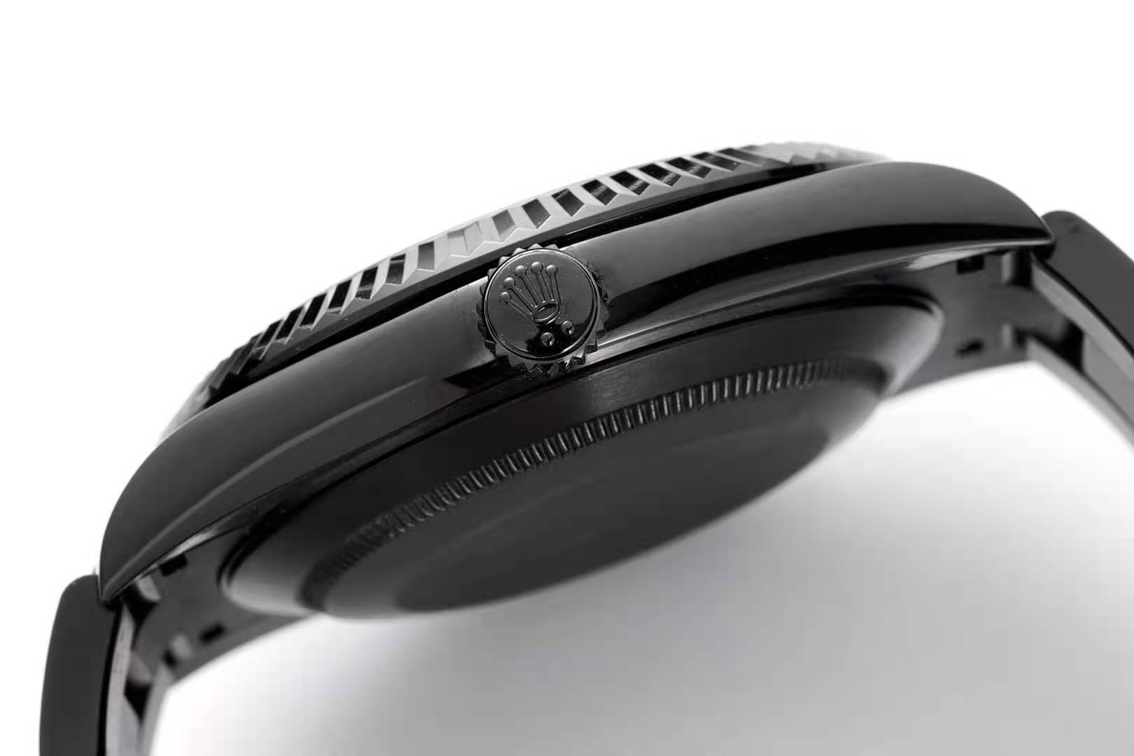 Datejust 41 Black Dial with D1am0nd Markers in PVD Black